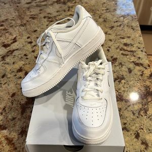 Kids Force 1 Sneakers
